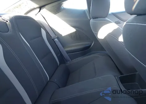 2017 Chevrolet Camaro 1Lt z USA, uszkodzony, nr VIN 1G1FB1RS6H0155459